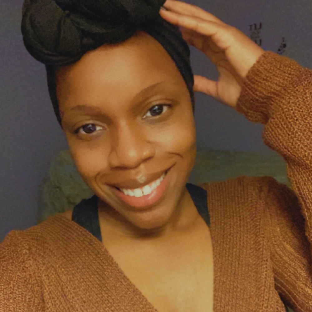 Meet your Posher, Amil